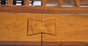 Scale in legno albergo Robur Marsorum